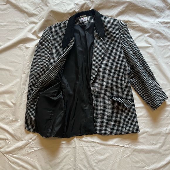Vintage Chemistry Black and White Houndstooth Wool Blazer - Picture 7 of 12